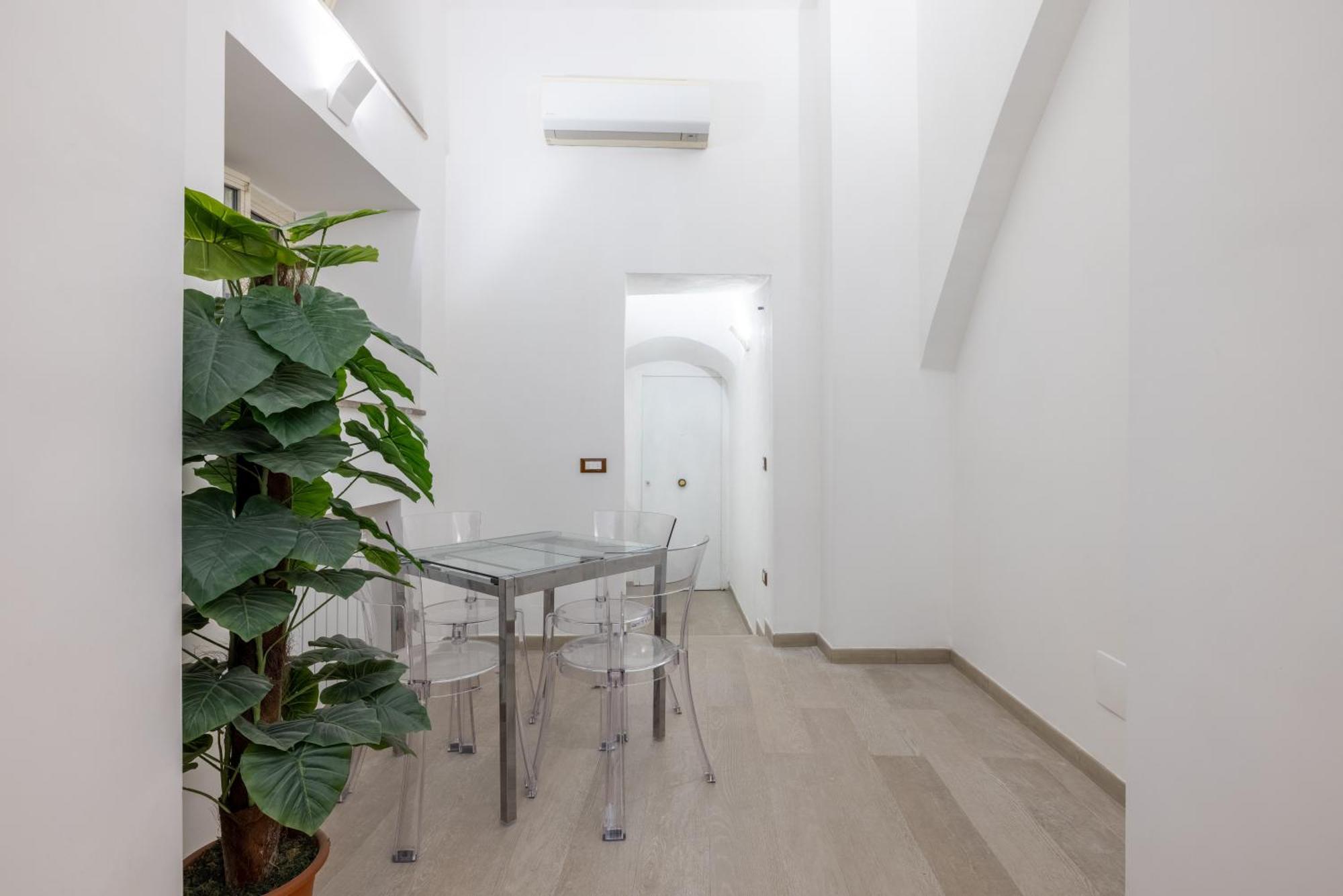 Lovely Studio Apartment - Capocci Ρώμη Εξωτερικό φωτογραφία